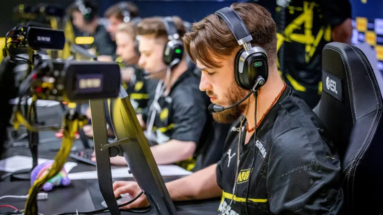 ‘Screw Aleksib haters’: jL defends CS:GO in-game leader after years of criticism