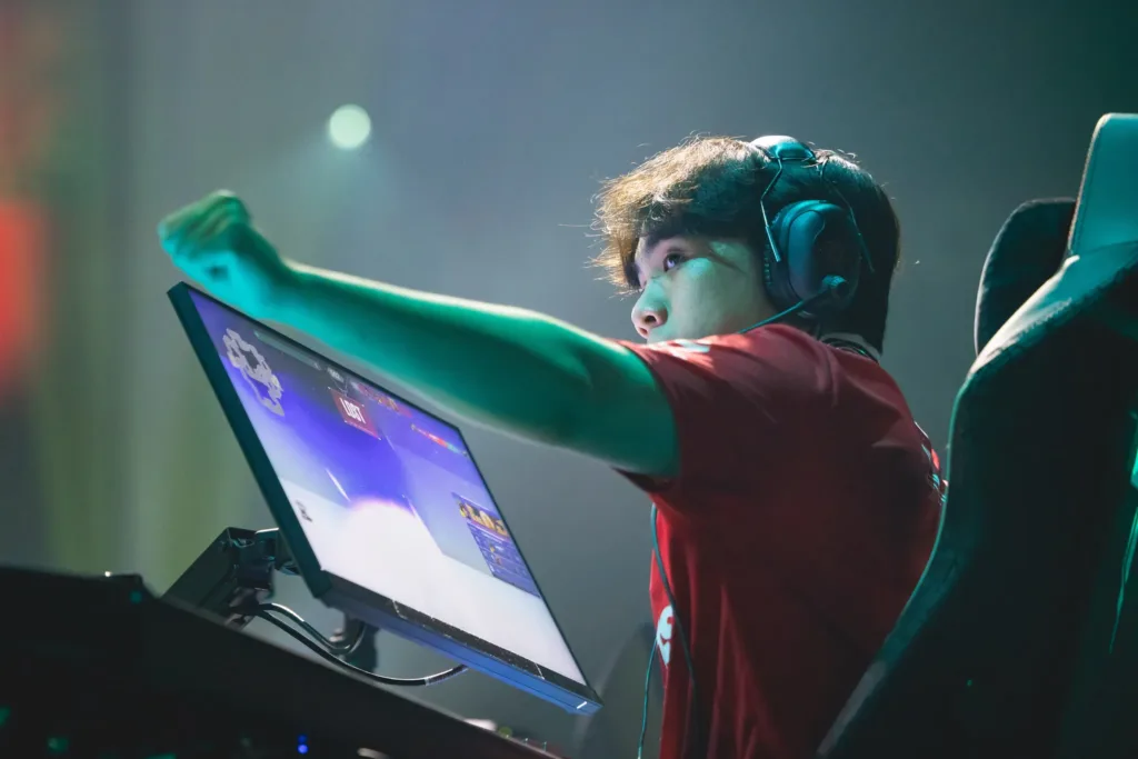 100 Thieves steals world champion VALORANT coach and familiar face to lead 2024 roster