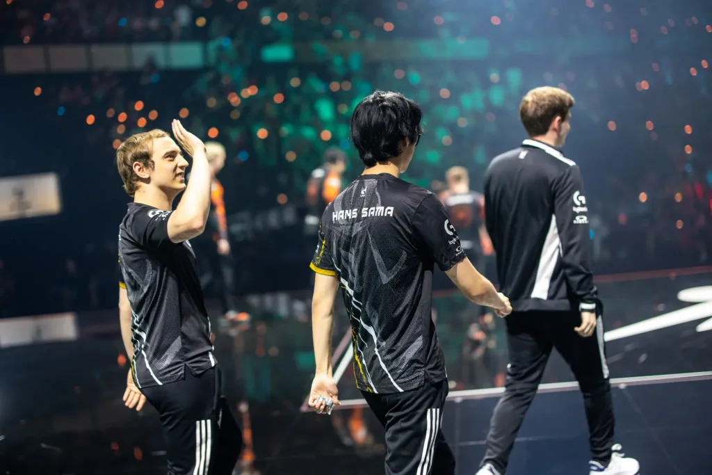 G2 Esports win LEC season finals in blazing beatdown of rival Fnatic