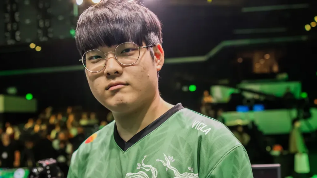 FlyQuest LoL farewells midlaner, coach after disappointing LCS summer split