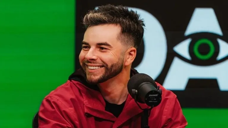 Nadeshot discusses the move from console to keyboard—and his struggles