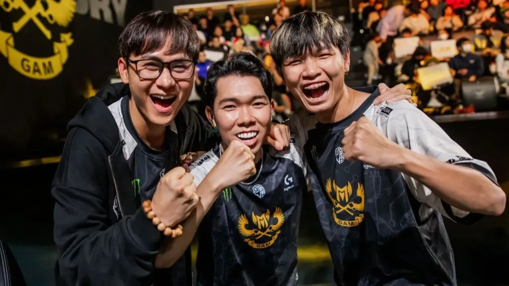 These 2 LoL ADCs are quickly emerging as Worlds 2023’s star bot laners